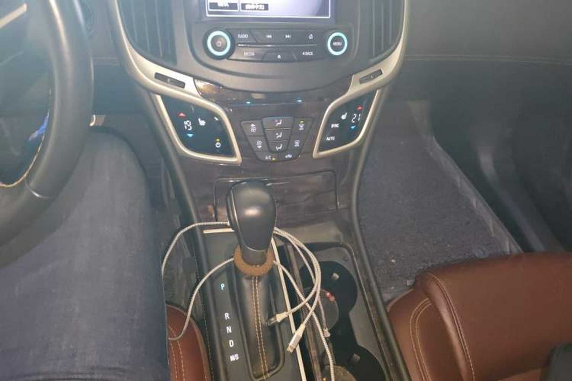 Used Buick LaCrosse 2014 2.0T SIDI Elite Tech Version Gear Lever