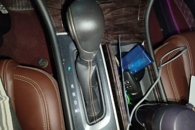Used Buick LaCrosse 2014 2.0T SIDI Elite Tech Version Gear Lever