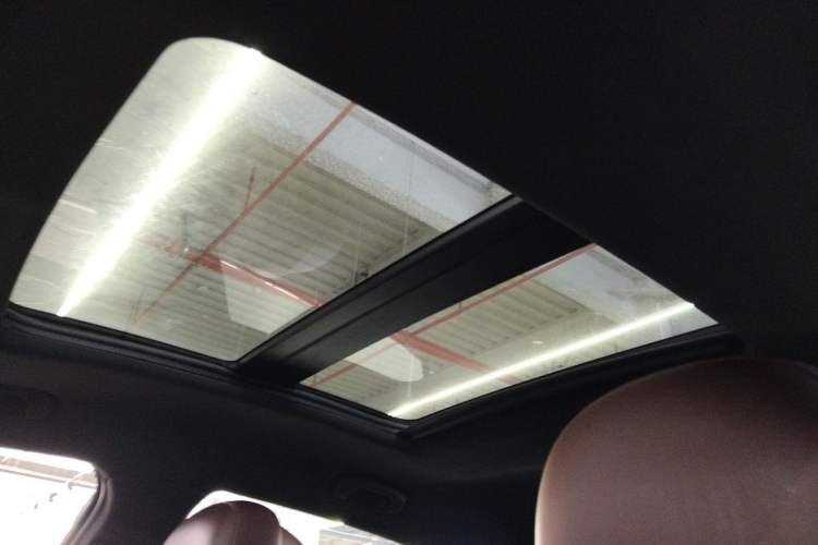 Used Buick LaCrosse 2014 2.0T SIDI Elite Tech Version Headliner