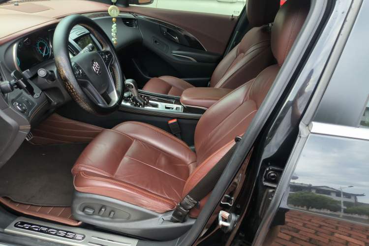 Used Buick LaCrosse 2014 2.0T SIDI Elite Tech Version Left Front Seat