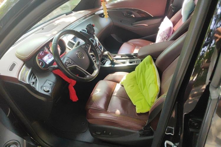 Used Buick LaCrosse 2014 2.0T SIDI Elite Tech Version Left Front Seat