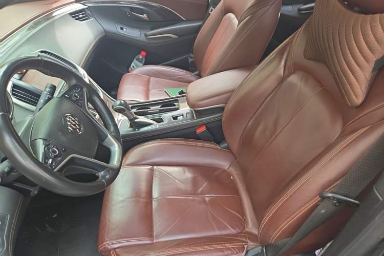 Used Buick LaCrosse 2014 2.0T SIDI Elite Tech Version Left Front Seat