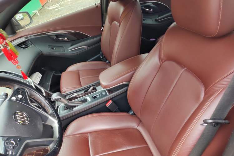 Used Buick LaCrosse 2014 2.0T SIDI Elite Tech Version Left Front Seat