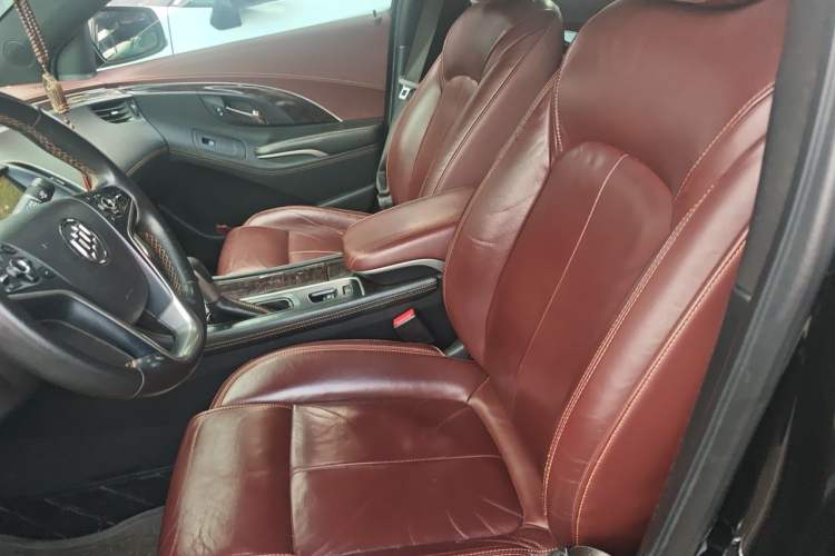 Used Buick LaCrosse 2014 2.0T SIDI Elite Tech Version Left Front Seat