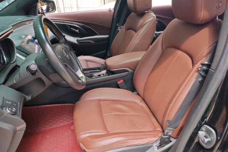Used Buick LaCrosse 2014 2.0T SIDI Elite Tech Version Left Front Seat