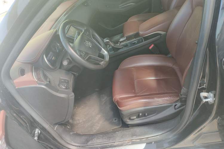 Used Buick LaCrosse 2014 2.0T SIDI Elite Tech Version Left Front Seat