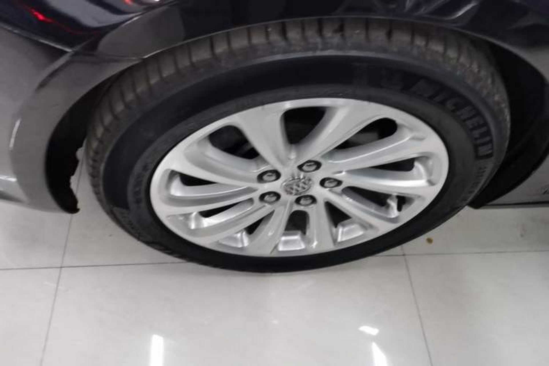 Used Buick LaCrosse 2014 2.0T SIDI Smart Luxury Flagship Edition Left Front Wheel Hub