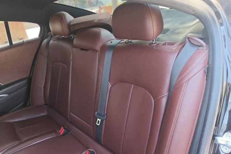 Used Buick LaCrosse 2014 2.0T SIDI Elite Tech Version Left Rear Seat