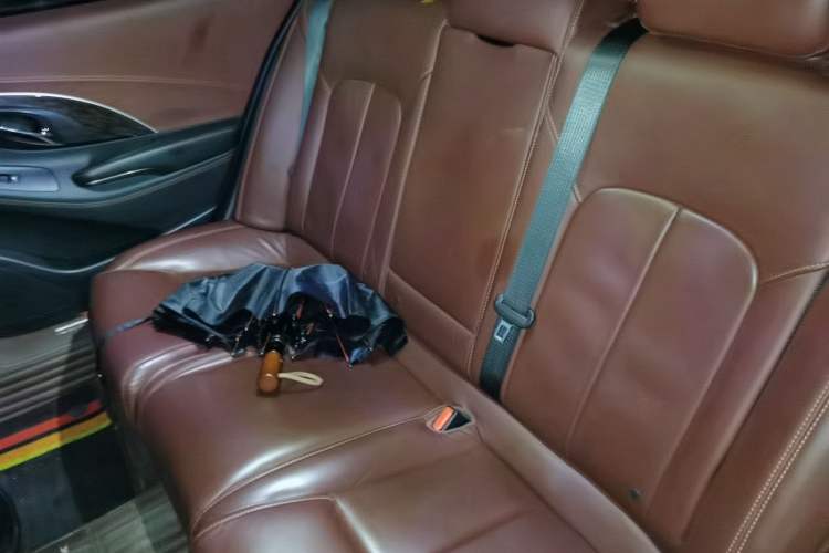 Used Buick LaCrosse 2014 2.0T SIDI Smart Luxury Flagship Edition Left Rear Seat