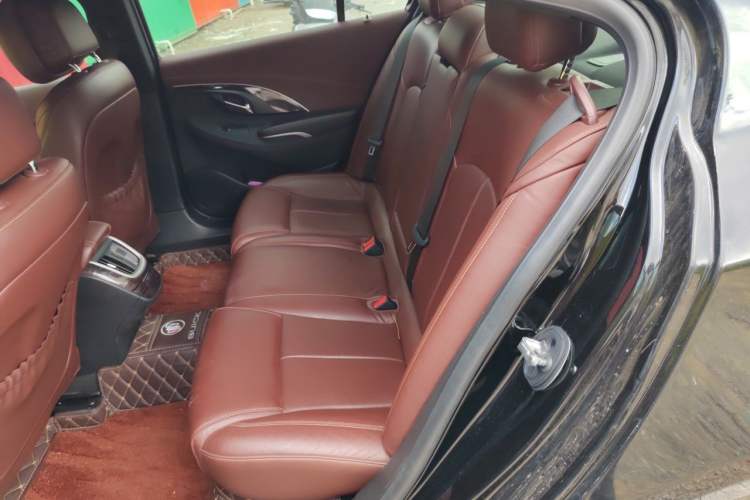 Used Buick LaCrosse 2014 2.0T SIDI Elite Tech Version Left Rear Seat