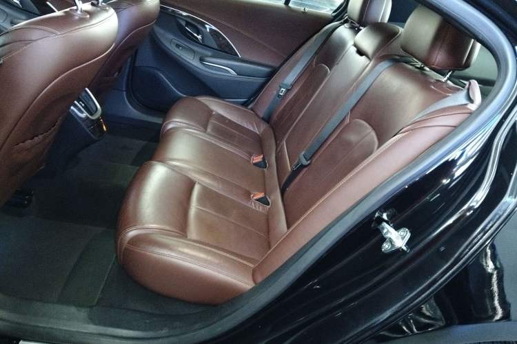 Used Buick LaCrosse 2014 2.0T SIDI Elite Tech Version Left Rear Seat