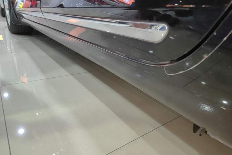 Used Buick LaCrosse 2014 2.0T SIDI Elite Tech Version Left Side Sill