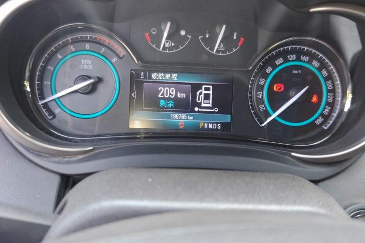 Used Buick LaCrosse 2014 2.0T SIDI Elite Tech Version Odometer Close Up