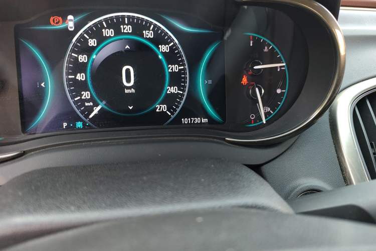 Used Buick LaCrosse 2014 2.0T SIDI Smart Luxury Flagship Edition Odometer Close Up