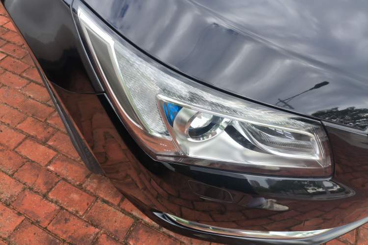 Used Buick LaCrosse 2014 2.0T SIDI Elite Tech Version Right Front Headlight