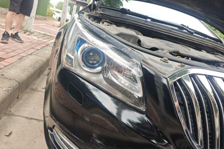 Used Buick LaCrosse 2014 2.0T SIDI Elite Tech Version Right Front Headlight