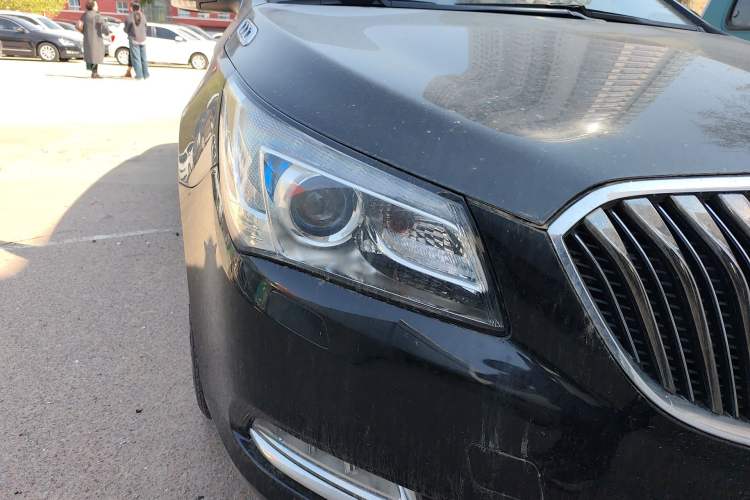 Used Buick LaCrosse 2014 2.0T SIDI Smart Luxury Flagship Edition Right Front Headlight