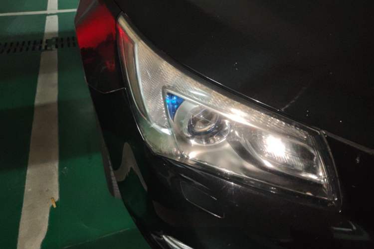 Used Buick LaCrosse 2014 2.0T SIDI Elite Tech Version Right Front Headlight