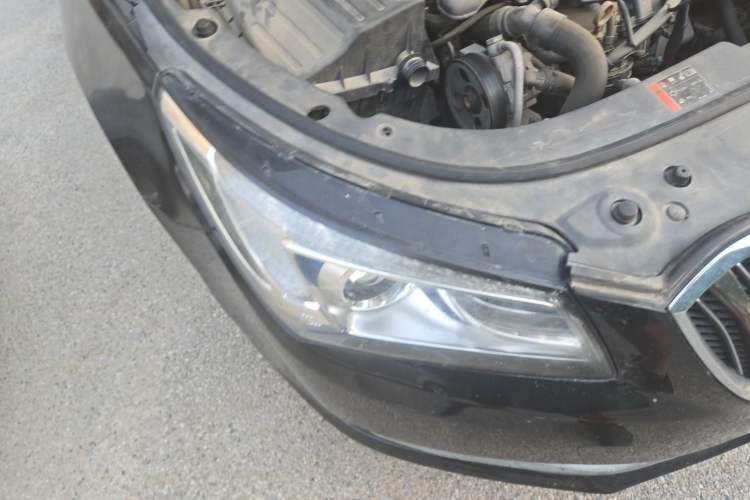 Used Buick LaCrosse 2014 2.0T SIDI Elite Tech Version Right Front Headlight