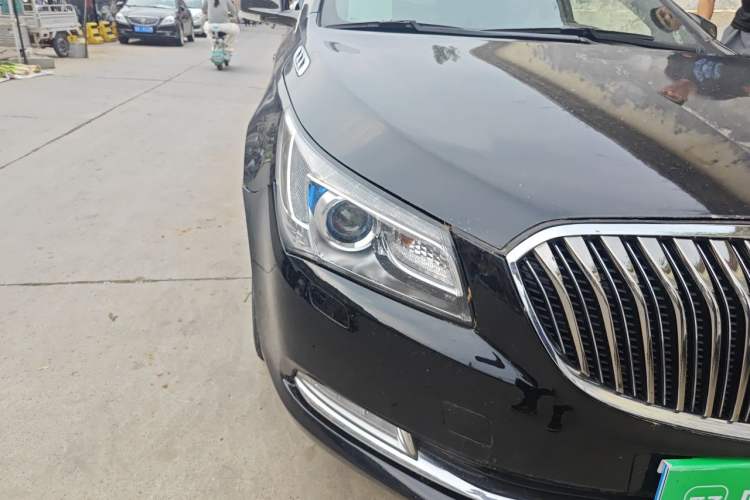 Used Buick LaCrosse 2014 2.0T SIDI Smart Luxury Flagship Edition Right Front Headlight