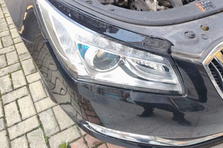 Used Buick LaCrosse 2014 2.0T SIDI Elite Tech Version Right Front Headlight