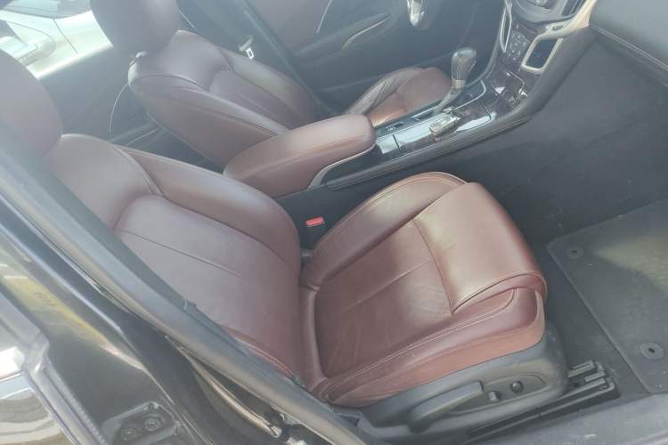 Used Buick LaCrosse 2014 2.0T SIDI Elite Tech Version Right Front Seat