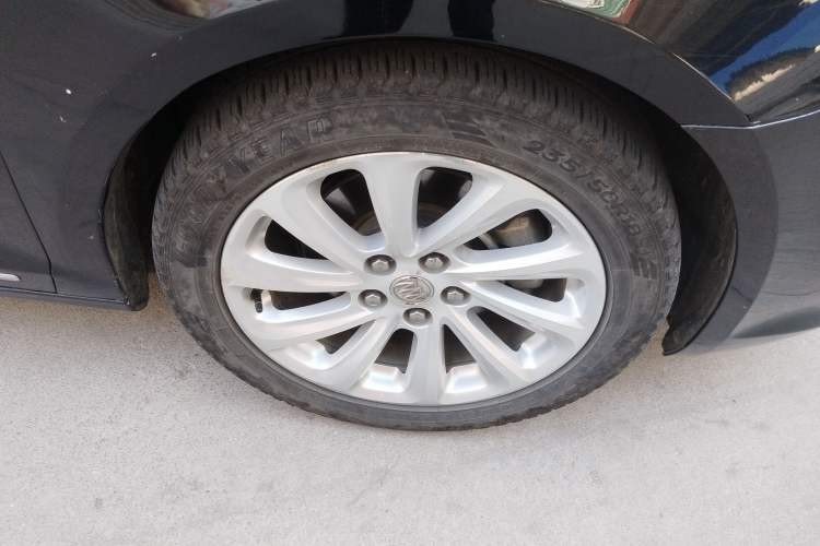 Used Buick LaCrosse 2014 2.0T SIDI Smart Luxury Flagship Edition Right Front Wheel Hub
