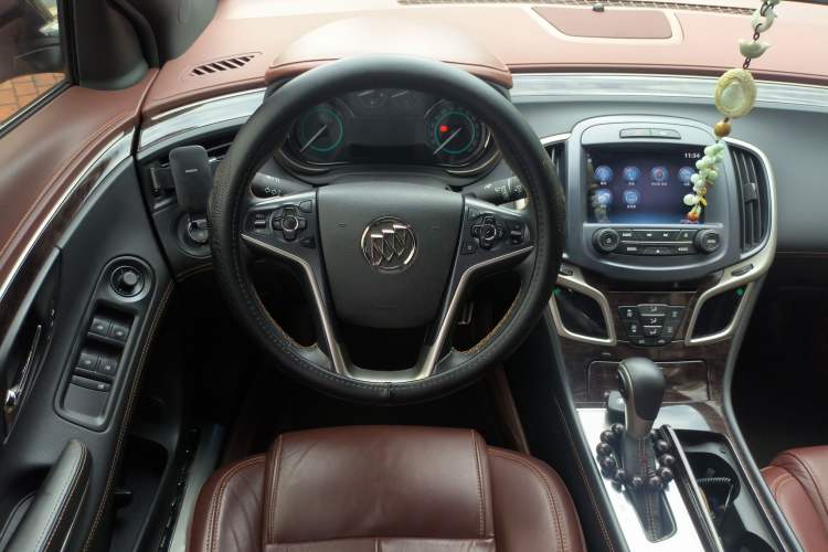 Used Buick LaCrosse 2014 2.0T SIDI Elite Tech Version Steering Wheel