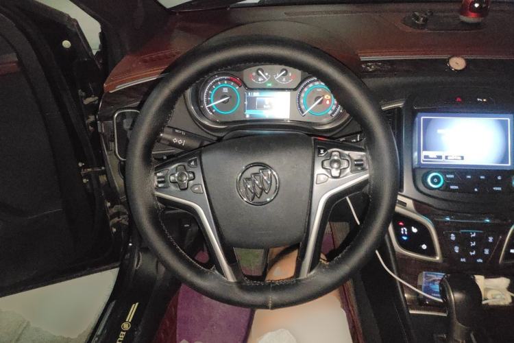 Used Buick LaCrosse 2014 2.0T SIDI Elite Tech Version Steering Wheel