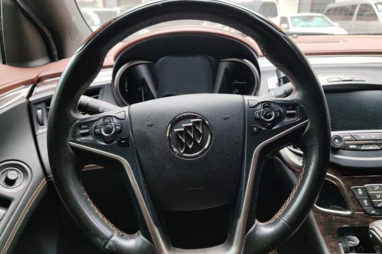 Used Buick LaCrosse 2014 2.0T SIDI Smart Luxury Flagship Edition Steering Wheel