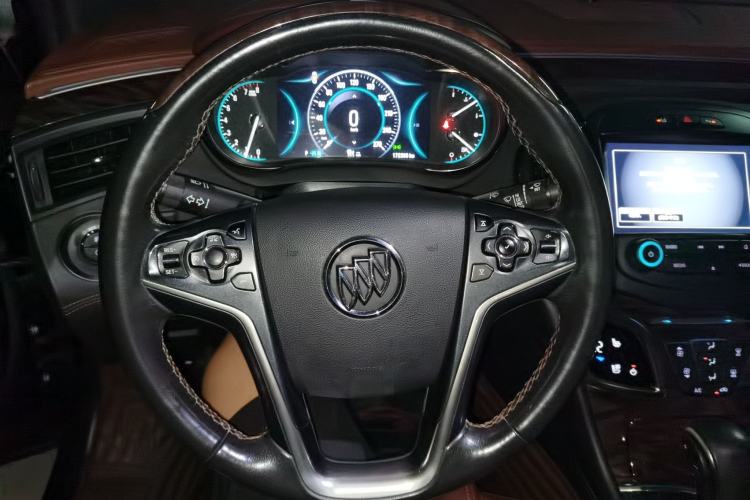 Used Buick LaCrosse 2014 2.0T SIDI Smart Luxury Flagship Edition Steering Wheel