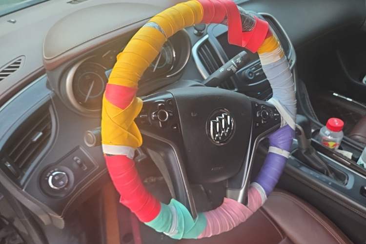 Used Buick LaCrosse 2014 2.0T SIDI Elite Tech Version Steering Wheel