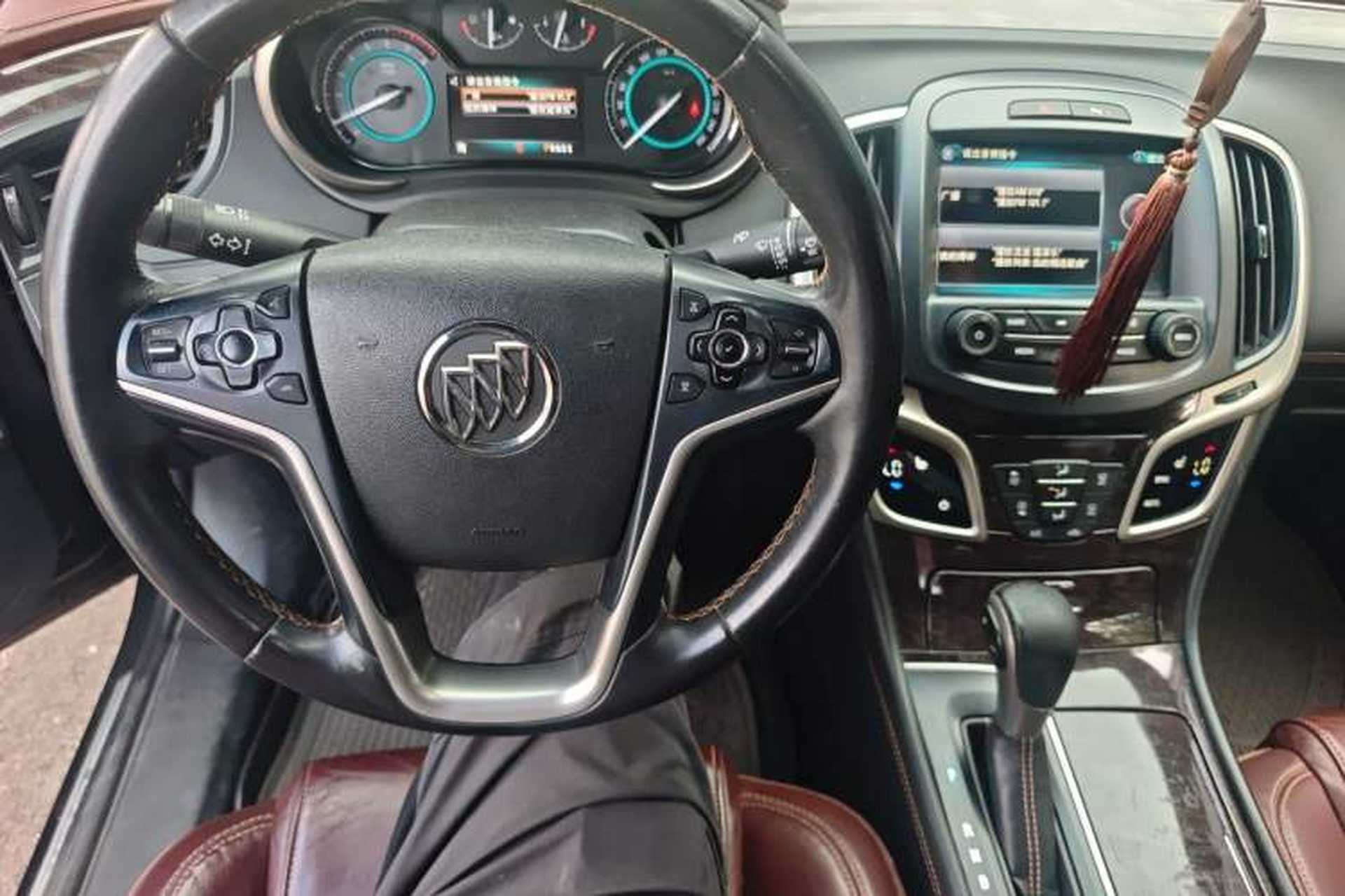 Used Buick LaCrosse 2014 2.0T SIDI Elite Tech Version Steering Wheel