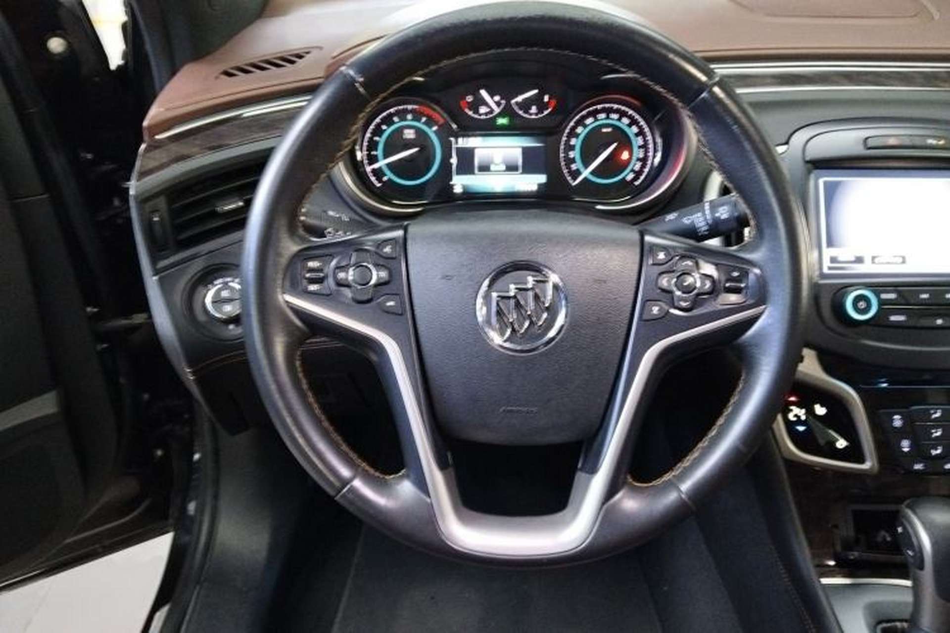 Used Buick LaCrosse 2014 2.0T SIDI Elite Tech Version Steering Wheel