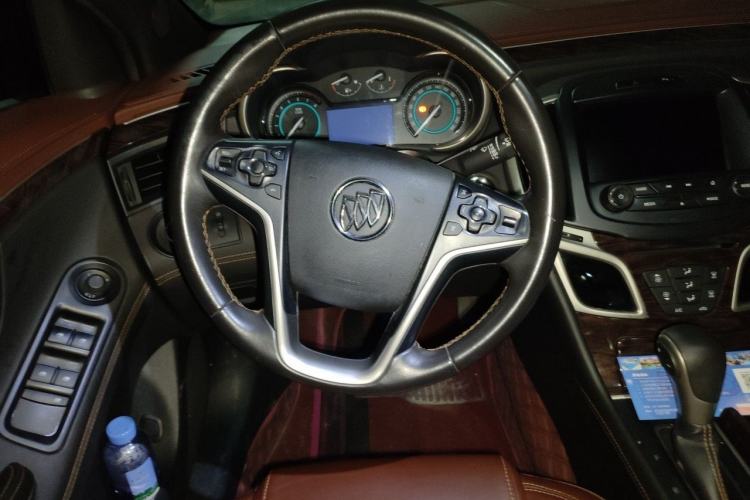 Used Buick LaCrosse 2014 2.0T SIDI Elite Tech Version Steering Wheel