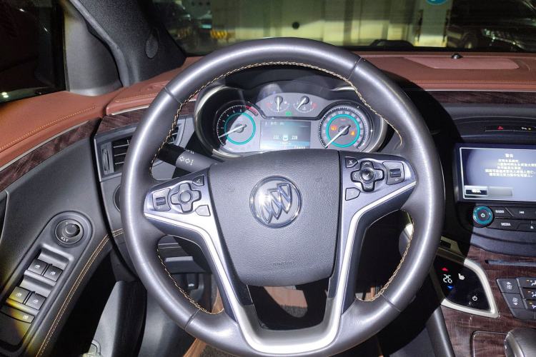 Used Buick LaCrosse 2014 2.0T SIDI Elite Tech Version Steering Wheel