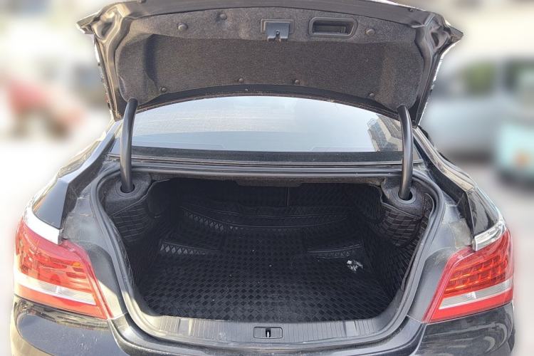 Used Buick LaCrosse 2014 2.0T SIDI Elite Tech Version Trunk