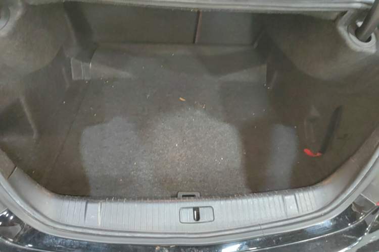 Used Buick LaCrosse 2014 2.0T SIDI Elite Tech Version Trunk