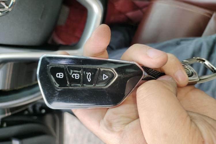Used Buick LaCrosse 2014 2.0T SIDI Elite Tech Version Vehicle Key
