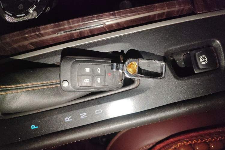 Used Buick LaCrosse 2014 2.0T SIDI Elite Tech Version Vehicle Key