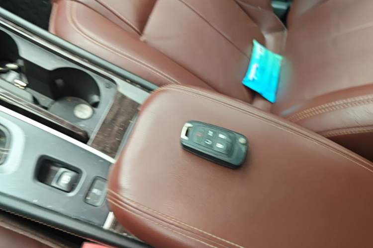 Used Buick LaCrosse 2014 2.0T SIDI Elite Tech Version Vehicle Key