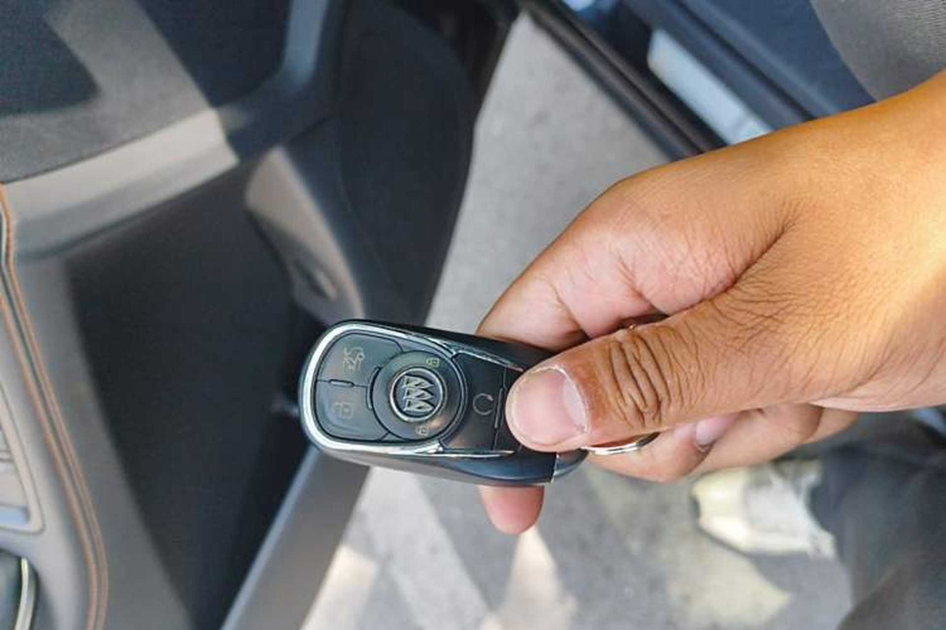 Used Buick LaCrosse 2014 2.0T SIDI Elite Tech Version Vehicle Key