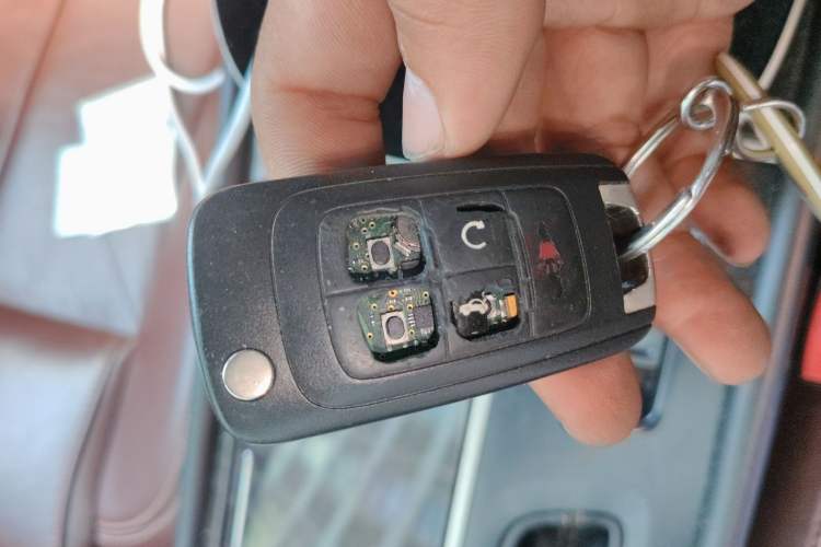 Used Buick LaCrosse 2014 2.0T SIDI Elite Tech Version Vehicle Key