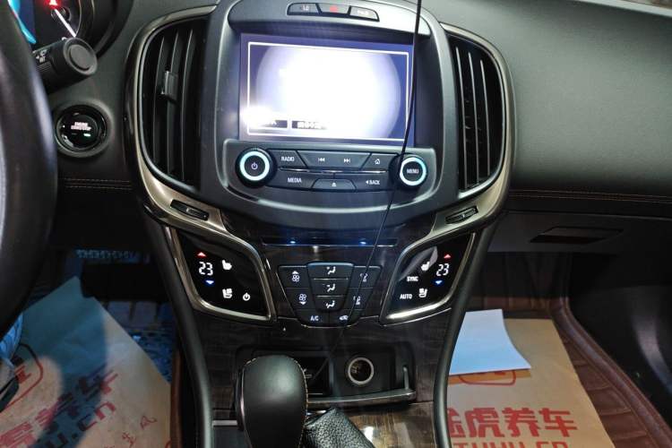Used Buick LaCrosse 2014 2.0T SIDI Smart Luxury Flagship Edition Audio And AC Panel
