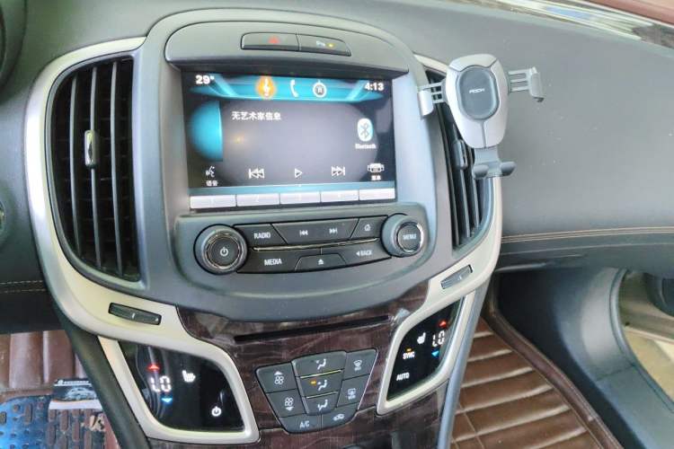 Used Buick LaCrosse 2014 2.0T SIDI Elite Tech Version Audio And AC Panel