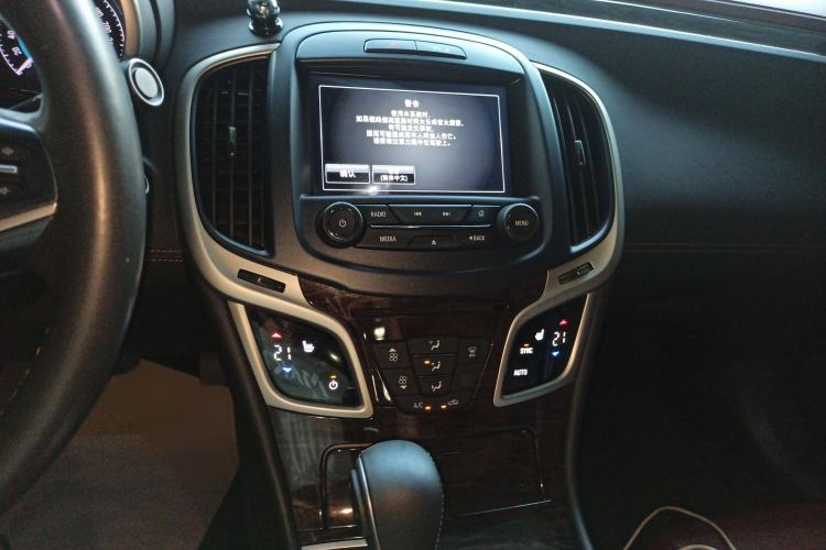 Used Buick LaCrosse 2014 2.0T SIDI Elite Tech Version Audio And AC Panel