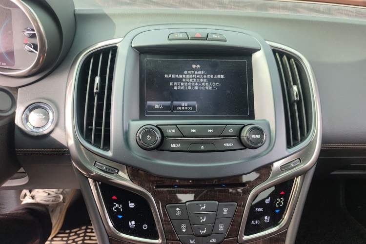 Used Buick LaCrosse 2014 2.0T SIDI Smart Luxury Flagship Edition Audio And AC Panel