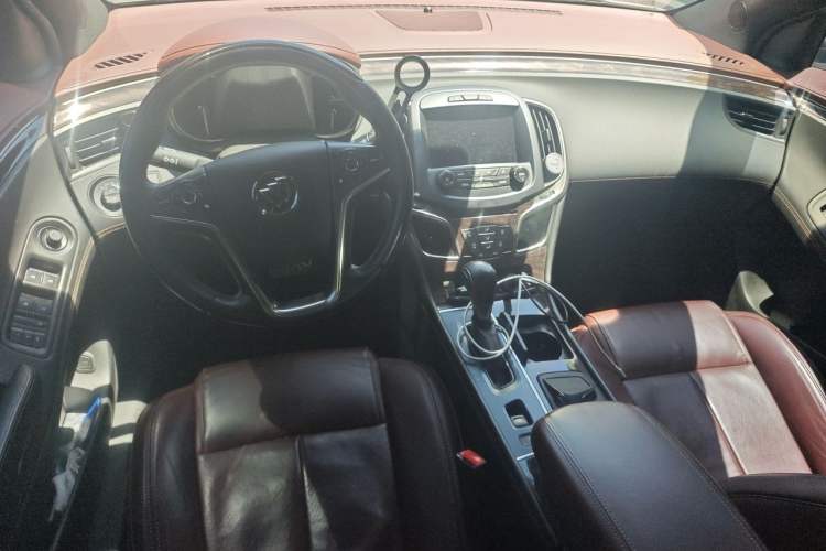 Used Buick LaCrosse 2014 2.0T SIDI Smart Luxury Flagship Edition Center Console