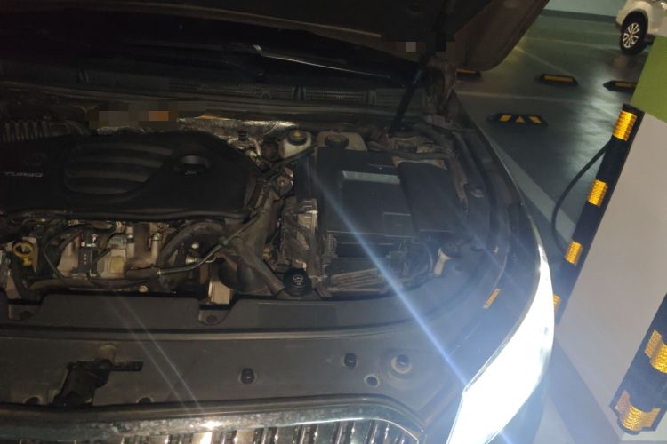 Used Buick LaCrosse 2014 2.0T SIDI Smart Luxury Flagship Edition Engine Bay Left