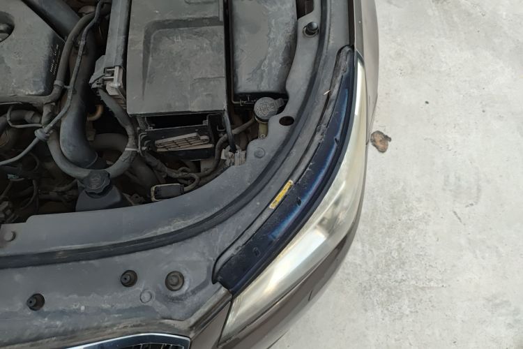 Used Buick LaCrosse 2014 2.0T SIDI Elite Tech Version Engine Bay Left